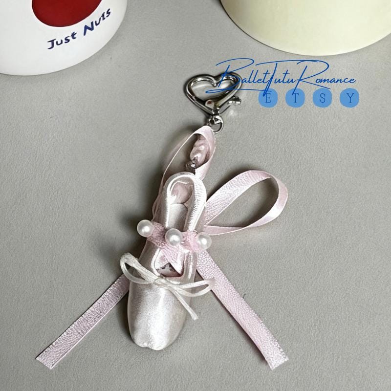 Handmade Ballet Water Bottle Charm Keychain, Dainty Pink Ballerina Bag/Phone Charm